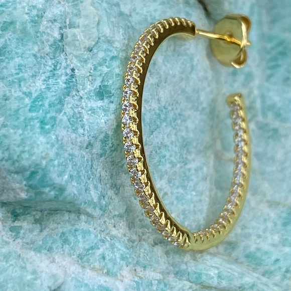 Hespera Practically Perfect Hoops - Picture 2 of 3